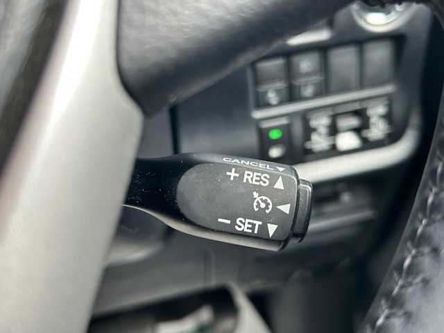 トヨタ ヴォクシー ZS 煌Ⅲ 大阪府 2021(令3)年 6.1万km イナズマスパーキングブラックガラスフレーク １０インチナビ　/フルセグ　/Ｂｌｕｅｔｏｏｔｈ　/バックカメラ　/フリップダウンモニター　/両側パワースライドドア　/ＨＤＭＩ　/クルーズコントロール　/前後ドラレコ　/前後コーナーセンサー　/ＥＴＣ　/フロアーマット