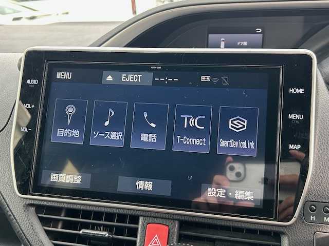 トヨタ ヴォクシー ZS 煌Ⅲ 大阪府 2021(令3)年 6.1万km イナズマスパーキングブラックガラスフレーク １０インチナビ　/フルセグ　/Ｂｌｕｅｔｏｏｔｈ　/バックカメラ　/フリップダウンモニター　/両側パワースライドドア　/ＨＤＭＩ　/クルーズコントロール　/前後ドラレコ　/前後コーナーセンサー　/ＥＴＣ　/フロアーマット