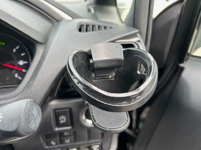 トヨタ ヴォクシー ZS 煌Ⅲ 大阪府 2021(令3)年 6.1万km イナズマスパーキングブラックガラスフレーク １０インチナビ　/フルセグ　/Ｂｌｕｅｔｏｏｔｈ　/バックカメラ　/フリップダウンモニター　/両側パワースライドドア　/ＨＤＭＩ　/クルーズコントロール　/前後ドラレコ　/前後コーナーセンサー　/ＥＴＣ　/フロアーマット