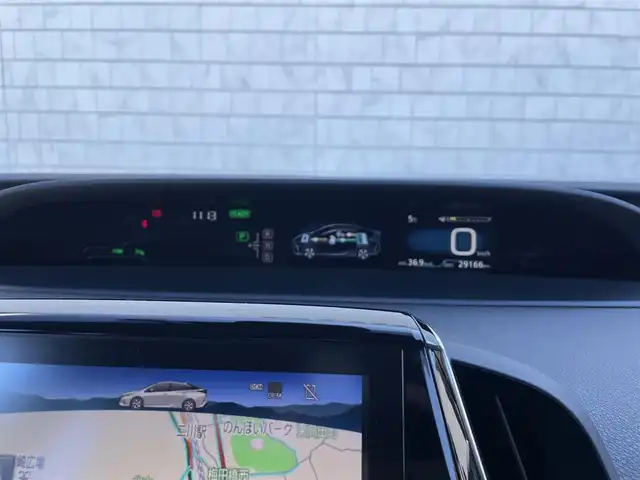 トヨタ プリウス ＰＨＶ A プレミアム 愛知県 2018(平30)年 3万km エモーショナルレッド ・純正11.6インチTコネクトメモリーナビ/・フルセグテレビ/・Bluetooth/USB/AUX接続機能/・ETC2.0/・本革シート/・パワーシート（運転席）/・純正フロアマット/・純正15インチアルミホイール/・純正LEDヘッドライト/・オートマチックハイビーム/・ヘッドアップディスプレイ/・衝突軽減ブレーキ/・レーンキープアシスト/・ブラインドスポットモニター/・アダプティブクルーズコントロール/・パーキングアシスト/・純正ドライブレコーダー