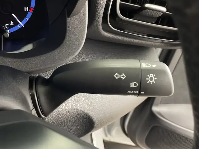 トヨタ ヤリスクロス ハイブリッド Z 鹿児島県 2023(令5)年 1万km プラチナホワイトパールマイカ トヨタセーフティーセンス　/・PCS/・LTA/・BSM/・RCTA/・クリアランスソナー/・ACC/・RSA/モデリスタエアロ　/全方位カメラ　/純正ディスプレイオーディオ　/ＥＴＣ２．０　/前後ドラレコ　/電子パーキング　/・ブレーキホールド　/ハーフレザーシート　/・パワーシート　/・シートヒーター/・ハンドルヒーター/革巻きステアリング/・チルトステアリング/・ステアリングスイッチ/プッシュスタート/・スマートキー/LEDライト/・オートライト/・フォグライト/純正フロアマット/ドアバイザー/電動格納ウィンカーミラー/保証書