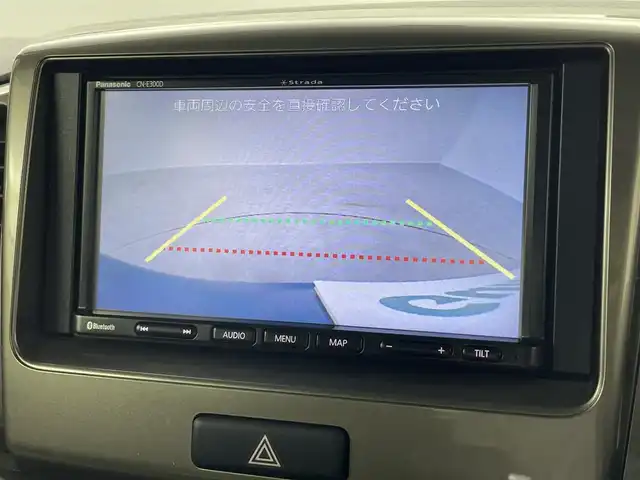 スズキ スペーシア カスタム Z 埼玉県 2017(平29)年 8.8万km ブリスクブルーメタリック/ブラック2トーンルーフ 禁煙車　純正ナビ　Ｂｌｕｅｔｏｏｔｈ　バックカメラ　シートヒーター　ドライブレコーダー　オートライト　ＨＩＤヘッドライト　スマートキー　スペアキー　プッシュスタート　片側パワースライドドア　ＥＴＣ