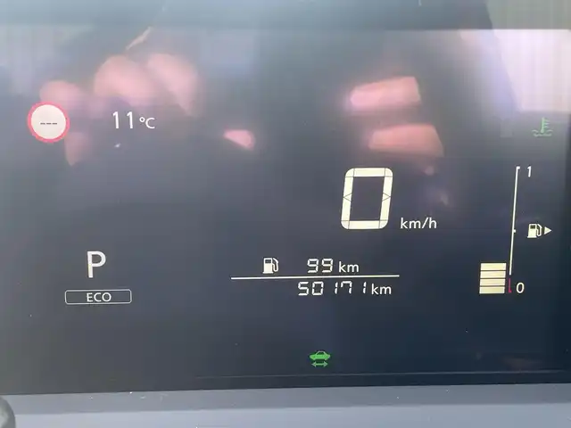 日産 ノート S 熊本県 2021(令3)年 5.1万km ピュアホワイトパール 純正ディスプレイオーディオ/・AM/FM/USB/BT/アラウンドビューモニター/インテリジェントエマージェンシーブレーキ/踏み間違い防止アシスト/車線逸脱警報/後側方支援/ハイビームアシスト/標識検知機能/インテリジェントルームミラー/ETC/純正フロアマット/電動格納ミラー/ウインカーミラー/プッシュスタート/スマートキー