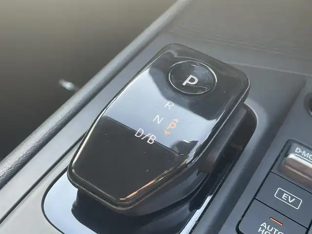 日産 ノート S 熊本県 2021(令3)年 5.1万km ピュアホワイトパール 純正ディスプレイオーディオ/・AM/FM/USB/BT/アラウンドビューモニター/インテリジェントエマージェンシーブレーキ/踏み間違い防止アシスト/車線逸脱警報/後側方支援/ハイビームアシスト/標識検知機能/インテリジェントルームミラー/ETC/純正フロアマット/電動格納ミラー/ウインカーミラー/プッシュスタート/スマートキー