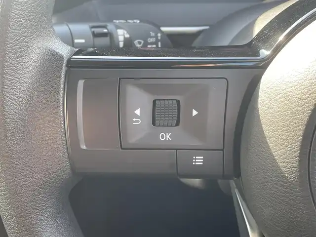 日産 ノート S 熊本県 2021(令3)年 5.1万km ピュアホワイトパール 純正ディスプレイオーディオ/・AM/FM/USB/BT/アラウンドビューモニター/インテリジェントエマージェンシーブレーキ/踏み間違い防止アシスト/車線逸脱警報/後側方支援/ハイビームアシスト/標識検知機能/インテリジェントルームミラー/ETC/純正フロアマット/電動格納ミラー/ウインカーミラー/プッシュスタート/スマートキー