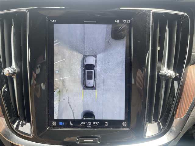 ボルボ ボルボ Ｖ６０ アルティメット B4 神奈川県 2024(令6)年 1.5万km オニキスブラックP 1オーナー/パノラマガラスサンルーフ/Bowers&Wilkinプレミアムサウンド/純正センターディスプレイ/・Googleマップ/・AppleCarplay/AndrodAuto/・YouTube/・全方位カメラ/ナッパレザーシート/・前席パワーシート/・全席シートヒーター/ステアリングヒーター/ワイヤレススマホ充電/電動リアゲート/運転支援システム/・パイロットアシスト/・レーンキーピングエイド/・アクティブハイビーム/スマートキーX2