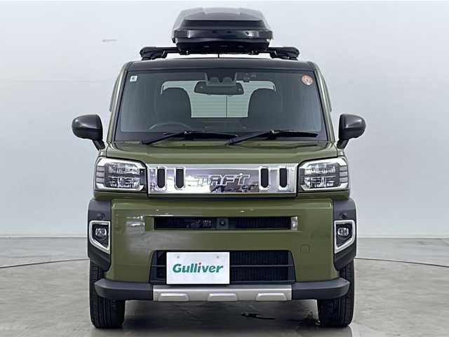 ダイハツ タフト G 道央・札幌 2020(令2)年 2.2万km フォレストカーキメタリック ・４ＷＤ/・純正ナビＤＴＶ・ＢＴ・ＣＤ・ＤＶＤ・ＳＤ・ＵＳＢ/・アラウンドビューモニター/・ガラスルーフ/・スマートアシスト/・衝突軽減ブレーキ/・ペダル踏み間違い時加速抑制機能/・車線逸脱抑制制御機能/・先行車発進お知らせ機能/・誤発進抑制機能/・路肩逸脱警報機能/・ルーフレール/・ルーフキャリア/・ルーフＢＯＸ/・前席シートヒーター/・ＬＥＤオートライト/・オートマチックハイビーム/・純正ドラレコ/・スマートキー/・シートカバー