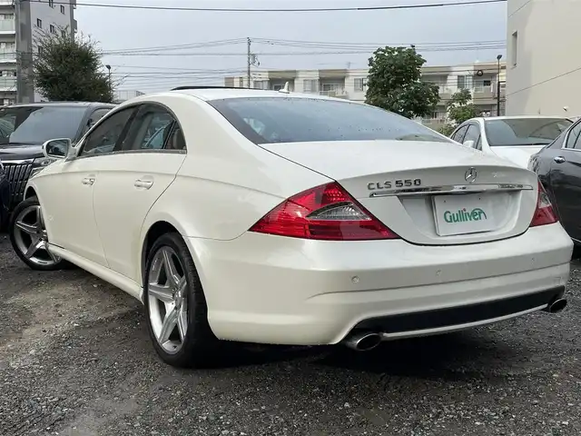 メルセデス・ベンツ ＣＬＳ３５０ AMG スポーツパッケージ 東京都 2008(平20)年 3.2万km ダイヤモンドホワイト 走行31569km/左ハンドル/サンルーフ/レザーシート(ベージュ/前席電動)/純正ナビ/DVDビデオ再生/HDDミュージックレジスター/ドライブレコーダー(ユピテル)/ETC車載器/電動トランクリッド/純正19インチアルミホイール(AMG)/AMGスポーツマフラー/キセノンヘッドランプ/純正スペアキー1本付/取説/整備手帳