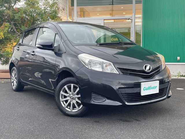 トヨタ ヴィッツ F スマイルエディション 岡山県 2014(平26)年 10.8万km ブラックマイカ 社外アルミホイール14インチ/プッシュスタート/ETC/純正フロアマット/ドアバイザー