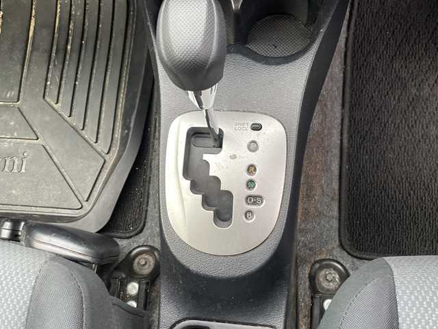 トヨタ ヴィッツ F スマイルエディション 岡山県 2014(平26)年 10.8万km ブラックマイカ 社外アルミホイール14インチ/プッシュスタート/ETC/純正フロアマット/ドアバイザー