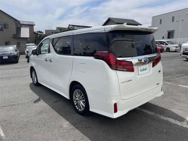 トヨタ アルファードハイブリット SR Cパッケージ 神奈川県 2021(令3)年 3.1万km ホワイトパールクリスタルシャイン ワンオーナー/10.5型ディスプレイ/・JBLサウンドシステム/・Bluetoothオーディオ/・フルセグTV/・HDMI・USB端子/・パノラミックビューモニター/純正DVDデッキ/リアエンターテインメントシステム/・13.3型フリップダウンモニター/サンルーフ/黒革シート/・前席パワーシート/・前席エアー＆シートヒーター/両側電動スライドドア/電動リアゲート/トヨタセーフティセンス/・プリクラッシュセーフティ/・レーントレーシングアシスト/・オートマチックハイビーム/・レーダークルーズコントロール/・ブラインドスポットモニター/・リアクロストラフィック/・パーキングサポートブレーキ/２．０ビルトインETC/新車時手帳、取説