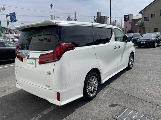 トヨタ アルファードハイブリット SR Cパッケージ 神奈川県 2021(令3)年 3.1万km ホワイトパールクリスタルシャイン ワンオーナー/10.5型ディスプレイ/・JBLサウンドシステム/・Bluetoothオーディオ/・フルセグTV/・HDMI・USB端子/・パノラミックビューモニター/純正DVDデッキ/リアエンターテインメントシステム/・13.3型フリップダウンモニター/サンルーフ/黒革シート/・前席パワーシート/・前席エアー＆シートヒーター/両側電動スライドドア/電動リアゲート/トヨタセーフティセンス/・プリクラッシュセーフティ/・レーントレーシングアシスト/・オートマチックハイビーム/・レーダークルーズコントロール/・ブラインドスポットモニター/・リアクロストラフィック/・パーキングサポートブレーキ/２．０ビルトインETC/新車時手帳、取説