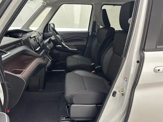 スズキ ソリオ バンディット HV MV 兵庫県 2024(令6)年 0.1万km未満 パール 登録済未使用車/デュアルカメラブレーキサポート/全方位モニター用カメラパッケージ/レーダークルーズコントロール/レーンキープアシスト/コーナーセンサー/両側パワースライドドア/ヘッドアップディスプレイ/LEDヘッドライト/オートライト/オートハイビーム/ステアリングリモコン/アイドリングストップ/シートヒーター/スマートキー/スペアキー/取扱い説明書/新車時保証書
