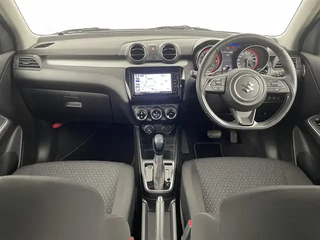 スズキ スイフト HYBRID ML 道東・釧路十勝 2019(平31)年 5.8万km ピュアホワイトP ・4WD/・セーフティパッケージ/・デュアルセンサーブレーキサポート/・純正ナビCN-RZ746W/(フルセグTV/CD/DVD/Bluetooth/USB/SD/AM/FM)/・バックカメラ/・レーダークルーズコントロール/・パドルシフト/・シートヒーター/・ビルトインETC/・アイドリングストップ/・オートLEDヘッドライト/・スマートキー/・プッシュスタート/・エンジンスターター/・純正１６インチアルミホイール