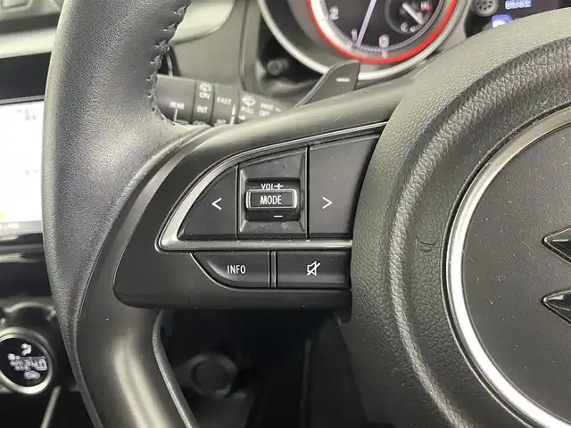 スズキ スイフト HYBRID ML 道東・釧路十勝 2019(平31)年 5.8万km ピュアホワイトP ・4WD/・セーフティパッケージ/・デュアルセンサーブレーキサポート/・純正ナビCN-RZ746W/(フルセグTV/CD/DVD/Bluetooth/USB/SD/AM/FM)/・バックカメラ/・レーダークルーズコントロール/・パドルシフト/・シートヒーター/・ビルトインETC/・アイドリングストップ/・オートLEDヘッドライト/・スマートキー/・プッシュスタート/・エンジンスターター/・純正１６インチアルミホイール