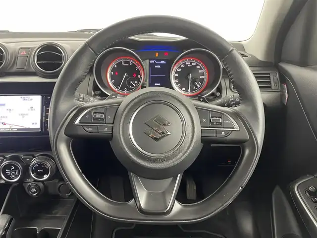 スズキ スイフト HYBRID ML 道東・釧路十勝 2019(平31)年 5.8万km ピュアホワイトP ・4WD/・セーフティパッケージ/・デュアルセンサーブレーキサポート/・純正ナビCN-RZ746W/(フルセグTV/CD/DVD/Bluetooth/USB/SD/AM/FM)/・バックカメラ/・レーダークルーズコントロール/・パドルシフト/・シートヒーター/・ビルトインETC/・アイドリングストップ/・オートLEDヘッドライト/・スマートキー/・プッシュスタート/・エンジンスターター/・純正１６インチアルミホイール