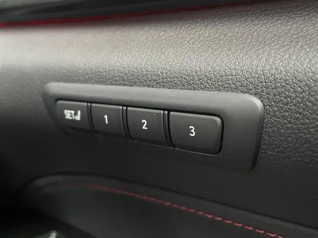 レクサス ＮＸ 350h Fスポーツ 大阪府 2023(令5)年 3.2万km グラファイトブラックガラスフレーク ワンオーナー/4WD/ムーンルーフ/アドバンスドパーク/パーキングサポートブレーキ/純正14インチナビ/・BT/フルセグ/Apple car play/Android auto/パノラミックビューモニター/ヘッドアップディスプレイ/赤革/メモリシート/パワーシート/シートヒーター/エアシート/電動リアゲート/純正20インチアルミホイール/ETC2/0/USBソケット/タイプCソケット/アクセサリーコンセントAC100V/レクサスセーフティー＋/・プリクラッシュセーフティー/・緊急時操舵運転支援/・フロントクロストラフィックアラート/・レーンチェンジ/・オートマチックハイビーム/ブラインドスポットモニター/保証書/記録簿R5/R6/R7/スペアキー/カードキー