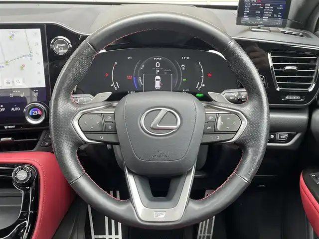 レクサス ＮＸ 350h Fスポーツ 大阪府 2023(令5)年 3.2万km グラファイトブラックガラスフレーク ワンオーナー/4WD/ムーンルーフ/アドバンスドパーク/パーキングサポートブレーキ/純正14インチナビ/・BT/フルセグ/Apple car play/Android auto/パノラミックビューモニター/ヘッドアップディスプレイ/赤革/メモリシート/パワーシート/シートヒーター/エアシート/電動リアゲート/純正20インチアルミホイール/ETC2/0/USBソケット/タイプCソケット/アクセサリーコンセントAC100V/レクサスセーフティー＋/・プリクラッシュセーフティー/・緊急時操舵運転支援/・フロントクロストラフィックアラート/・レーンチェンジ/・オートマチックハイビーム/ブラインドスポットモニター/保証書/記録簿R5/R6/R7/スペアキー/カードキー