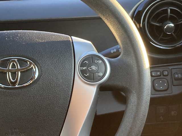 トヨタ アクア S 佐賀県 2017(平29)年 12.3万km ライムホワイトパールクリスタルシャイン 純正SDナビ/CD/DVD/BT/フルセグ/バックカメラ/プリクラッシュセーフティ/レーンキープアシスト/オートハイビーム/ステアリングスイッチ/AUTOライト/プッシュスタート/スマートキー/ビルトインETC/スペアキー