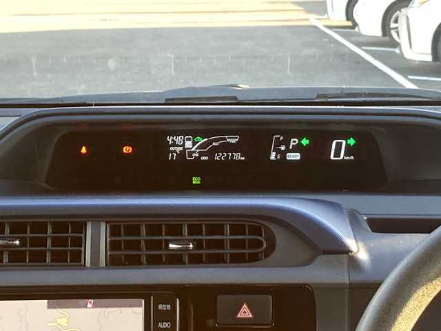 トヨタ アクア S 佐賀県 2017(平29)年 12.3万km ライムホワイトパールクリスタルシャイン 純正SDナビ/CD/DVD/BT/フルセグ/バックカメラ/プリクラッシュセーフティ/レーンキープアシスト/オートハイビーム/ステアリングスイッチ/AUTOライト/プッシュスタート/スマートキー/ビルトインETC/スペアキー