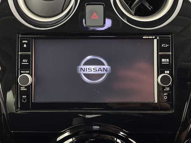 日産 ノート e－パワー X 新潟県 2019(令1)年 1.8万km ブリリアントホワイトパール 純正ナビ/　　フルセグ/CD/DVD/BT/アラウンドビューモニター/LEDオートライト/デジタルインナーミラー/レーンキープ/スマートキー