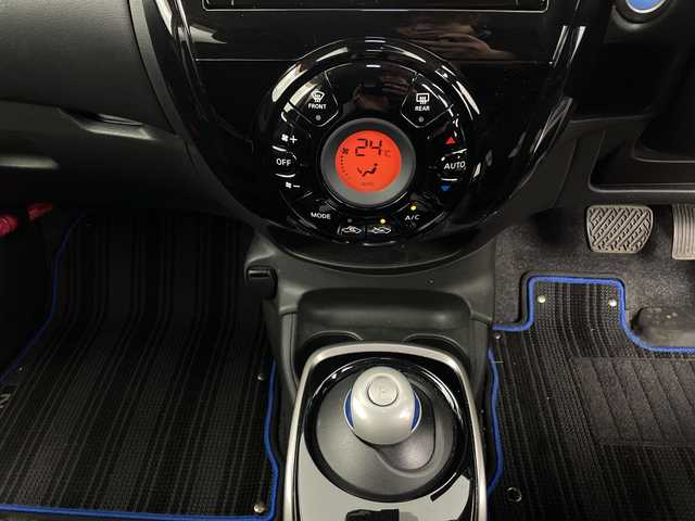 日産 ノート e－パワー X 新潟県 2019(令1)年 1.8万km ブリリアントホワイトパール 純正ナビ/　　フルセグ/CD/DVD/BT/アラウンドビューモニター/LEDオートライト/デジタルインナーミラー/レーンキープ/スマートキー