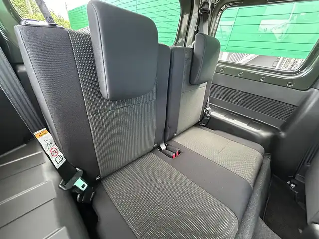 スズキ ジムニー XC 茨城県 2024(令6)年 0.1万km ジャングルグリーン 4WD/デュアルセンサーブレーキサポート/・誤発進抑制/・車線逸脱警報/・ふらつき警報/・ハイビームアシスト/・先行車発進お知らせ/クルーズコントロール/LEDオートライト/純正１６インチAW/前席シートヒーター/プッシュスタート/スマートキー/スペアキー１本