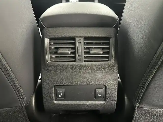 三菱 アウトランダー ＰＨＥＶ G 兵庫県 2022(令4)年 2.2万km 茶 純正メモリーナビ/フルセグTV USB BT /マルチアラウンドビューモニター/パワーバックドア/ワイヤレス充電/ETC/パーキングセンサー/衝突軽減ブレーキ/LKA/BSM/レザーシート/全席シートヒーター/パワーシート/ステアリングヒーター/ルーフレール/LEDヘッドライト/オートライト/オートハイビーム/パドルシフト/純正フロアマット/スペアキー