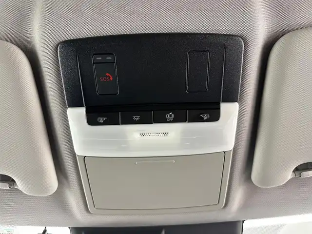 三菱 アウトランダー ＰＨＥＶ G 兵庫県 2022(令4)年 2.2万km 茶 純正メモリーナビ/フルセグTV USB BT /マルチアラウンドビューモニター/パワーバックドア/ワイヤレス充電/ETC/パーキングセンサー/衝突軽減ブレーキ/LKA/BSM/レザーシート/全席シートヒーター/パワーシート/ステアリングヒーター/ルーフレール/LEDヘッドライト/オートライト/オートハイビーム/パドルシフト/純正フロアマット/スペアキー