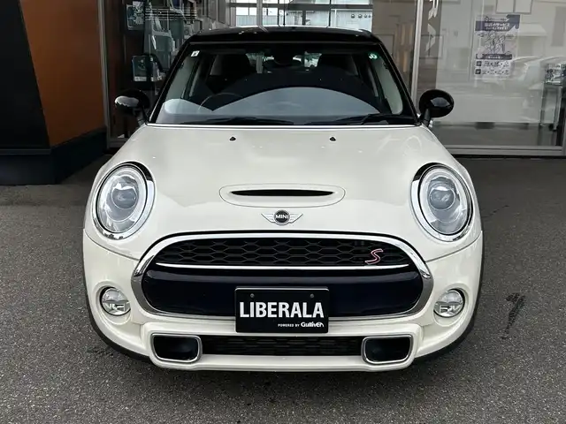 ＭＩＮＩ ミニ クーパー S 富山県 2015(平27)年 7.4万km ペッパー・ホワイト フルセグTV/HDDナビ/バックカメラ/プッシュスタート/ETC/Bluetooth接続/純正ナビ/FM/AMラジオ/フロアマット