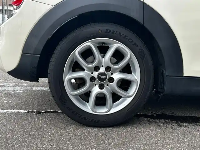 ＭＩＮＩ ミニ クーパー S 富山県 2015(平27)年 7.4万km ペッパー・ホワイト フルセグTV/HDDナビ/バックカメラ/プッシュスタート/ETC/Bluetooth接続/純正ナビ/FM/AMラジオ/フロアマット