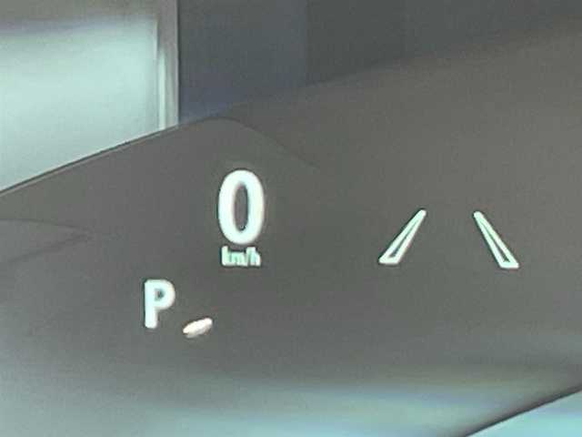 レクサス ＲＸ 450hL 道央・札幌 2022(令4)年 1.4万km ソニッククォーツ ムーンルーフ/”マークレビンソン”プレミアムサラウンドサウンドシステム/アクセサリーコンセント/おくだけ充電/セカンドキャプテンシート/Lexus Safety System+/パノラミックビューモニター/三眼フルLEDヘッドランプ/カラーヘッドアップディスプレイ/本革シート/パワーシート/シートヒーター/シートベンチレーション/ステアリングヒーター/純正メモリナビ/パワーバックドア/ETC