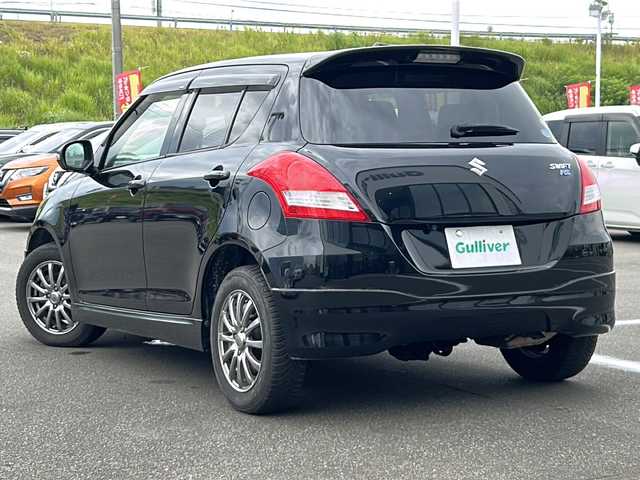 スズキ スイフト RS 青森県 2015(平27)年 8.1万km スーパーブラックパール ・4WD/・ターボ/・社外ナビ/・フルセグ/・AM/FM/BT/CD/・横滑り防止装置/・クルーズコントロール/・D＋N席シートヒーター/・ワイパーデアイサー/・前後ドライブレコーダー/・社外ETC/・MT付ATパドルシフト/・スマートキー/・ドアバイザー/・ステアリングリモコン/・プッシュスタート/・フォグランプ/・社外15インチAW