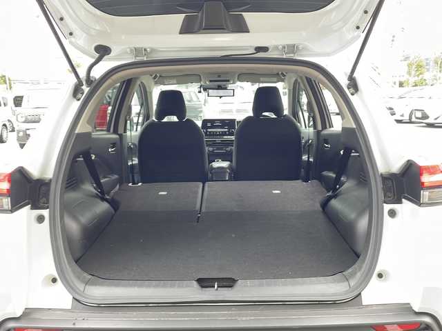 日産 ノート X FOUR 長野県 2021(令3)年 2.2万km ピュアホワイトパール 禁煙車/純正9インチナビ（フルセグTV/Bluetooth/USB）/インテリジェントアラウンドビューモニター/インテリジェントルームミラー/・インテリジェントエマージェンシーブレーキ/・踏み間違い衝突防止アシスト/・ふらつき警報/・標識検知機能/・ハイビームアシスト/・車線逸脱防止支援システム/・後側方衝突防止支援システム/前席シートヒーター/ステアリングヒーター/置くだけ充電/革巻きステアリング/ステアリングスイッチ/電動パーキングブレーキ/ブレーキホールド/LEDヘッドライト/オートライト/スマートキー/Pスタート/電動格納ミラー/純正フロアマット/ドアバイザー/社外AWスタッドレス積み込み