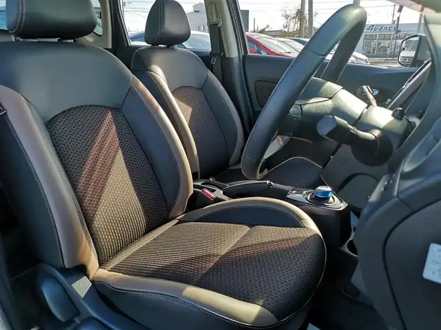 日産 ノート e－パワー メダリスト 茨城県 2018(平30)年 3.2万km ダークメタルグレー 純正ナビ/【iPod・SD・AM・FM・TV・ウォークマン・USB・BT・CD・DVD・VTR・AUX】/デジタルインナーミラー/ETC/全方位カメラ/前後コーナーセンサー/レーダークルコン/オートライト/Fフォグ/LEDライト/横滑り防止装置/衝突被害軽減システム/純正フロアマット/社外アルミホイール/ステリモ