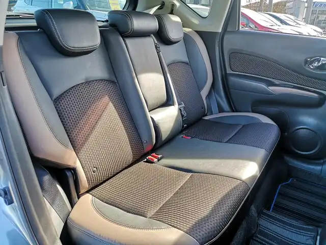 日産 ノート e－パワー メダリスト 茨城県 2018(平30)年 3.2万km ダークメタルグレー 純正ナビ/【iPod・SD・AM・FM・TV・ウォークマン・USB・BT・CD・DVD・VTR・AUX】/デジタルインナーミラー/ETC/全方位カメラ/前後コーナーセンサー/レーダークルコン/オートライト/Fフォグ/LEDライト/横滑り防止装置/衝突被害軽減システム/純正フロアマット/社外アルミホイール/ステリモ