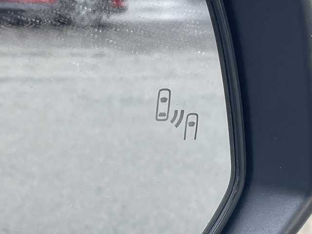 トヨタ ＲＡＶ４ アドベンチャー オフロードPKG 山形県 2021(令3)年 4万km グレーメタリック 禁煙車/Toyota Safety Sense/・プリクラッシュセーフティ/・レーントレーシングアシスト/・レーダークルーズコントロール/・ロードサインアシスト/・発進遅れ告知機能/・オートマチックハイビーム/・アダプティブハイビームシステム/・緊急時操舵支援（アクティブ操舵機能）/クリアランスソナー/ブラインドスポットモニター/レザーシート/シートヒーター/ベンチレーション/純正ディスプレイオーディオ/BT.USB.MiraCast/バックカメラ/ビルトインETC/置くだけ充電/電動パーキングブレーキ/オートホールド/パワーバックドア/ステアリングヒーター/プッシュスタート/スマートキーｘ２