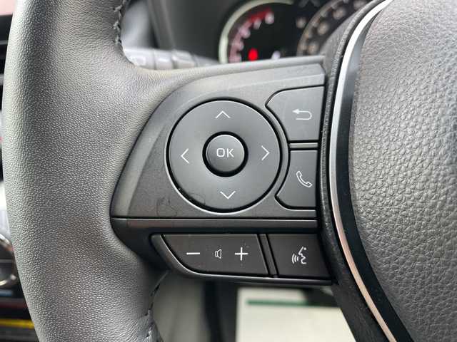 トヨタ ＲＡＶ４ アドベンチャー オフロードPKG 山形県 2021(令3)年 4万km グレーメタリック 禁煙車/Toyota Safety Sense/・プリクラッシュセーフティ/・レーントレーシングアシスト/・レーダークルーズコントロール/・ロードサインアシスト/・発進遅れ告知機能/・オートマチックハイビーム/・アダプティブハイビームシステム/・緊急時操舵支援（アクティブ操舵機能）/クリアランスソナー/ブラインドスポットモニター/レザーシート/シートヒーター/ベンチレーション/純正ディスプレイオーディオ/BT.USB.MiraCast/バックカメラ/ビルトインETC/置くだけ充電/電動パーキングブレーキ/オートホールド/パワーバックドア/ステアリングヒーター/プッシュスタート/スマートキーｘ２