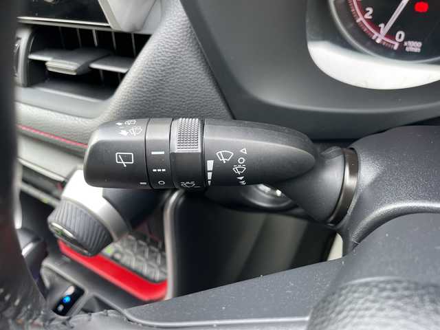 トヨタ ＲＡＶ４ アドベンチャー オフロードPKG 山形県 2021(令3)年 4万km グレーメタリック 禁煙車/Toyota Safety Sense/・プリクラッシュセーフティ/・レーントレーシングアシスト/・レーダークルーズコントロール/・ロードサインアシスト/・発進遅れ告知機能/・オートマチックハイビーム/・アダプティブハイビームシステム/・緊急時操舵支援（アクティブ操舵機能）/クリアランスソナー/ブラインドスポットモニター/レザーシート/シートヒーター/ベンチレーション/純正ディスプレイオーディオ/BT.USB.MiraCast/バックカメラ/ビルトインETC/置くだけ充電/電動パーキングブレーキ/オートホールド/パワーバックドア/ステアリングヒーター/プッシュスタート/スマートキーｘ２