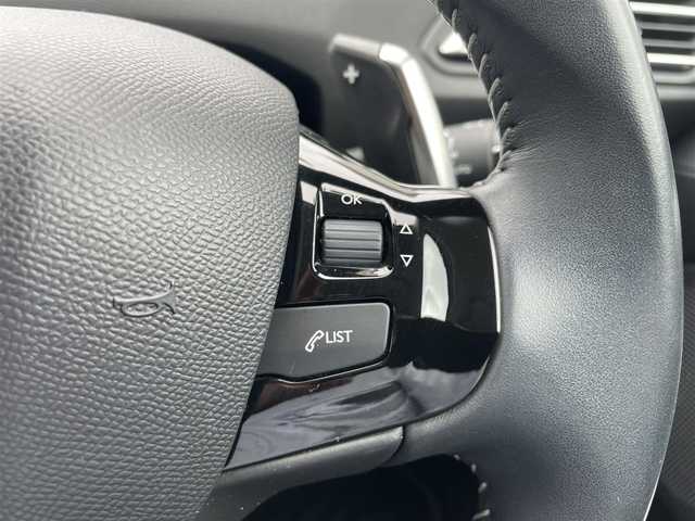 プジョー ３０８ アリュール ブルーHDi 神奈川県 2020(令2)年 5.6万km BLANC NACRE ワンオーナー/純正ディスプレイオーディオ・USB/バックカメラ/ETC/革巻きハンドル/パドルシフト/ステリモ/クルコン/ハーフレザーシート/LEDヘッドライト/フォグランプ/純正16インチアルミ/新車時保証書/取扱説明書/スペアキー