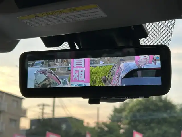 スバル フォレスター プレミアム 埼玉県 2018(平30)年 3.1万km パール STiエアロ/黒革シート/前席パワーシート/前席シートヒーター/純正ナビTV/ダイヤトーンサウンド/バック＆左サイドカメラ/デジタルインナーミラー/ステアヒーター/パワーバックドア/置くだけ充電/純正１８インチアルミ/クリアランスソナー/LEDヘッドライト/プッシュスタート/スマートキー/業者施工の内外装クリーニング済/保証書付整備手帳/取扱説明書