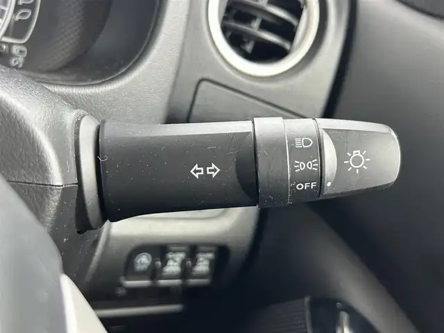 日産 デイズ ルークス X Vセレクション 静岡県 2017(平29)年 6.9万km ホワイトパール 純正7インチナビ/（FM/AM/CD/DVD/Bluetooth/iPod/SD）/フルセグTV/両側電動スライドドア/全周囲カメラ/ドラレコ/ベンチシート/フルフラットシート/純正フロアマット/プッシュスタート/スマートキー/エアバッグ/横滑り防止システム/HIDライト