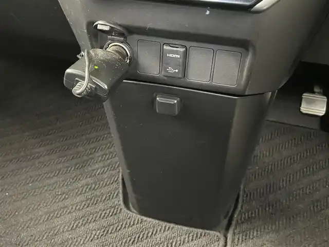 トヨタ ルーミー カスタムG－T 大分県 2018(平30)年 6.5万km ウォームグレーM/バーニッシュライトベージュM 純正ナビ（フルセグＴＶ／ＣＤ／ＤＶＤ／Ｂｌｕｅｔｏｏｔｈ）　/スマートアシスト　/両側パワースライド　/クルーズコントロール　/バックカメラ　/ステアリングスイッチ　/前ドラレコ　/アイドリングストップ　/ＥＴＣ/ワンオーナー