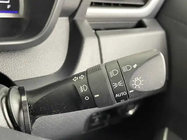 トヨタ ルーミー カスタムG－T 大分県 2018(平30)年 6.5万km ウォームグレーM/バーニッシュライトベージュM 純正ナビ（フルセグＴＶ／ＣＤ／ＤＶＤ／Ｂｌｕｅｔｏｏｔｈ）　/スマートアシスト　/両側パワースライド　/クルーズコントロール　/バックカメラ　/ステアリングスイッチ　/前ドラレコ　/アイドリングストップ　/ＥＴＣ/ワンオーナー