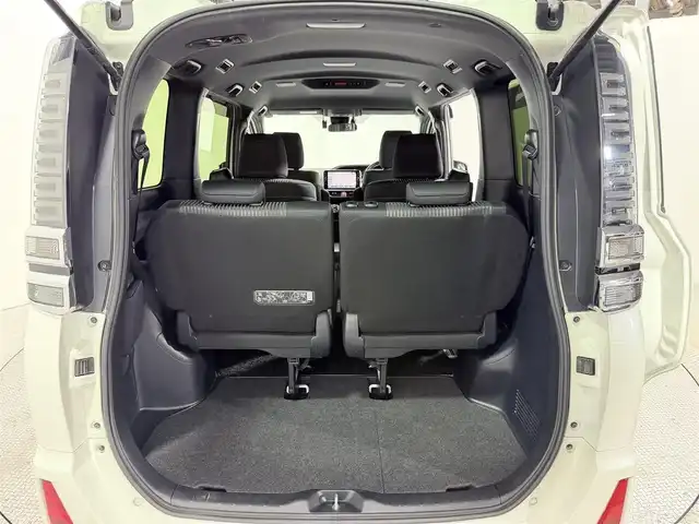 トヨタ ヴォクシー ハイブリッド ZS 煌 大阪府 2018(平30)年 5.2万km ホワイトパールクリスタルシャイン ALPINE11incナビTV バックカメラ シートヒーター クルーズコントロール 衝突軽減ブレーキ レーンアシスト 両側パワースライドドア リアオートエアコン ドライブレコーダー ETC