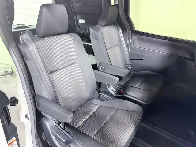 トヨタ ヴォクシー ハイブリッド ZS 煌 大阪府 2018(平30)年 5.2万km ホワイトパールクリスタルシャイン ALPINE11incナビTV バックカメラ シートヒーター クルーズコントロール 衝突軽減ブレーキ レーンアシスト 両側パワースライドドア リアオートエアコン ドライブレコーダー ETC