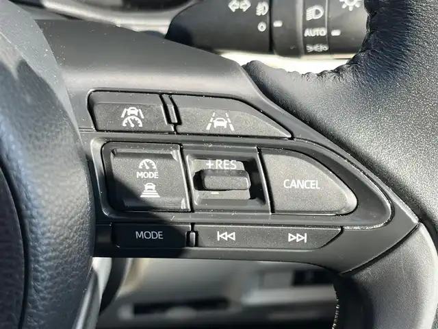 トヨタ シエンタ ハイブリッド Z 奈良県 2023(令5)年 2.3万km ホワイトパールクリスタルシャイン 純正10.5インチディスプレイオーディオ/（TV/BT/AppleCarPlay/AndroidAuto）/レーダークルーズコントロール/アラウンドビューモニター/ブラインドスポットモニター/前後コーナーセンサー/プリクラッシュセーフティ/レーンキープアシスト/両側パワースライドドア/前席シートヒーター/ステアリングヒーター/後席サンシェード/LEDヘッドライト/ETC2.0/G-SPEED16インチAW/保証書/取り扱い説明書/スペアキーX1