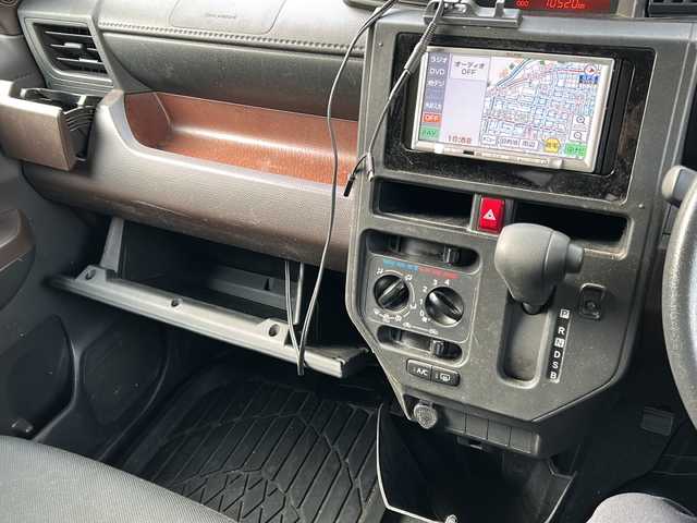 トヨタ タンク X S 道央・札幌 2018(平30)年 7.1万km マゼンタベリーマイカM 4WD/ワンオーナー/片側パワースライドドア/社外SDナビ(フルセグ、AM、FM、CD、DVD)/衝突被害軽減システム/寒冷地仕様/アイドリングストップ/夏タイヤ積込(社外AW)/プッシュスタート/オートライト/電動格納ミラー/純正エンジンスターター/スマートキー/新車時保証書/取扱説明書/スペアキー×1