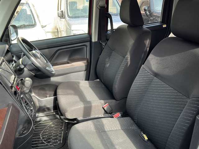 トヨタ タンク X S 道央・札幌 2018(平30)年 7.1万km マゼンタベリーマイカM 4WD/ワンオーナー/片側パワースライドドア/社外SDナビ(フルセグ、AM、FM、CD、DVD)/衝突被害軽減システム/寒冷地仕様/アイドリングストップ/夏タイヤ積込(社外AW)/プッシュスタート/オートライト/電動格納ミラー/純正エンジンスターター/スマートキー/新車時保証書/取扱説明書/スペアキー×1