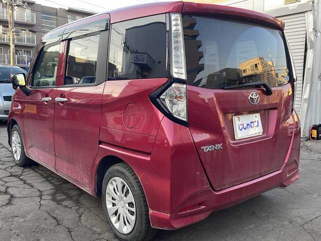 トヨタ タンク X S 道央・札幌 2018(平30)年 7.1万km マゼンタベリーマイカM (株)IDOMが運営する【じしゃロン札幌豊平店】の自社ローン専用車両になりますこちらは現金またはオートローンご利用時の価格です。自社ローンご希望の方は別途その旨お申付け下さい/4WD/ワンオーナー/片側パワースライドドア/社外SDナビ(フルセグ、AM、FM、CD、DVD)/衝突被害軽減システム/寒冷地仕様/アイドリングストップ/夏タイヤ積込(社外AW)/プッシュスタート/オートライト/電動格納ミラー/純正エンジンスターター/スマートキー/新車時保証書/取扱説明書/スペアキー×1